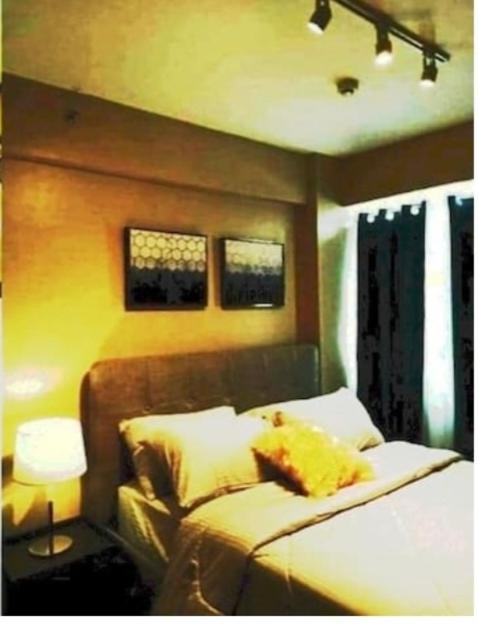 The Lancris Residences, 2 Bedrooms, 1 Bathroom, Living-Room, Kitchen & Pool Is Free Paranaque City Exterior photo